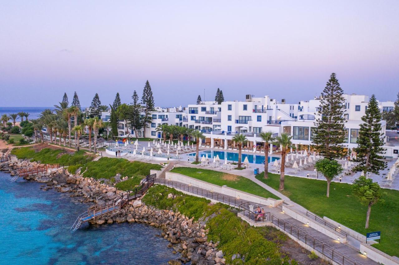 Hôtel Nausicaa Beach à Protaras Extérieur photo