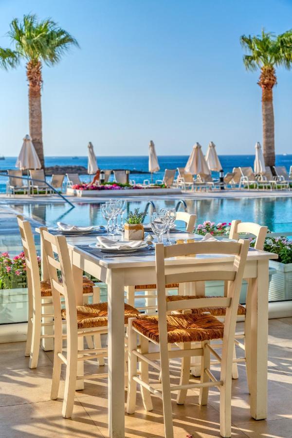 Hôtel Nausicaa Beach à Protaras Extérieur photo