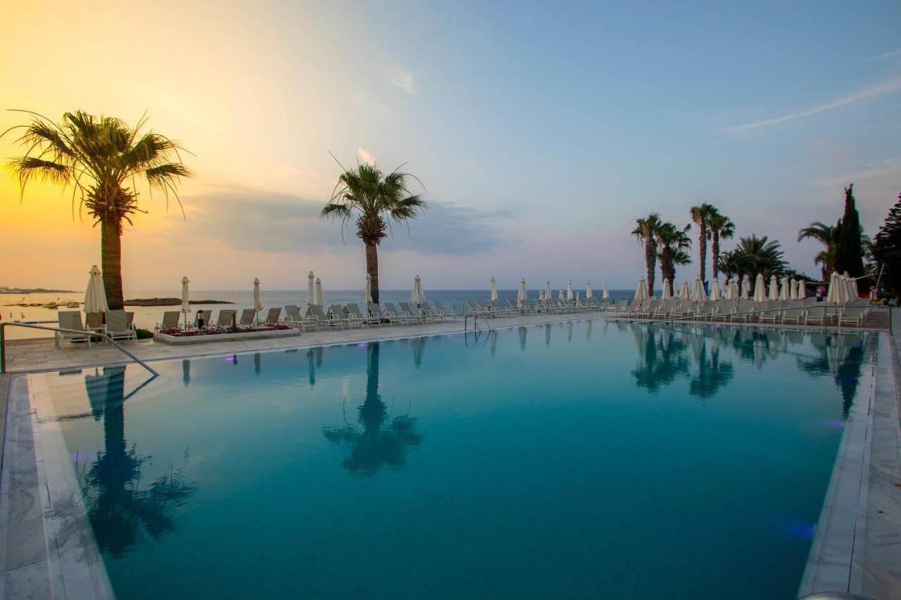 Hôtel Nausicaa Beach à Protaras Extérieur photo