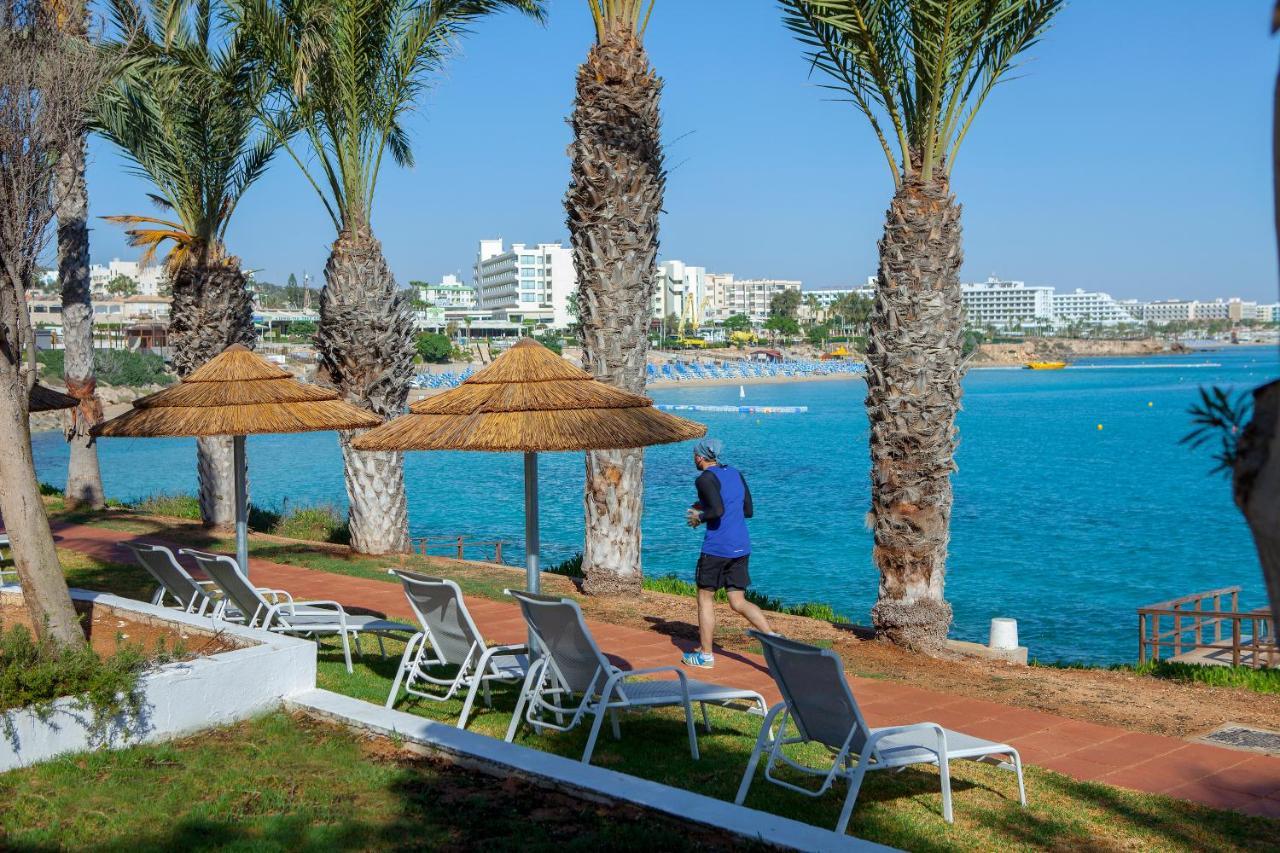 Hôtel Nausicaa Beach à Protaras Extérieur photo