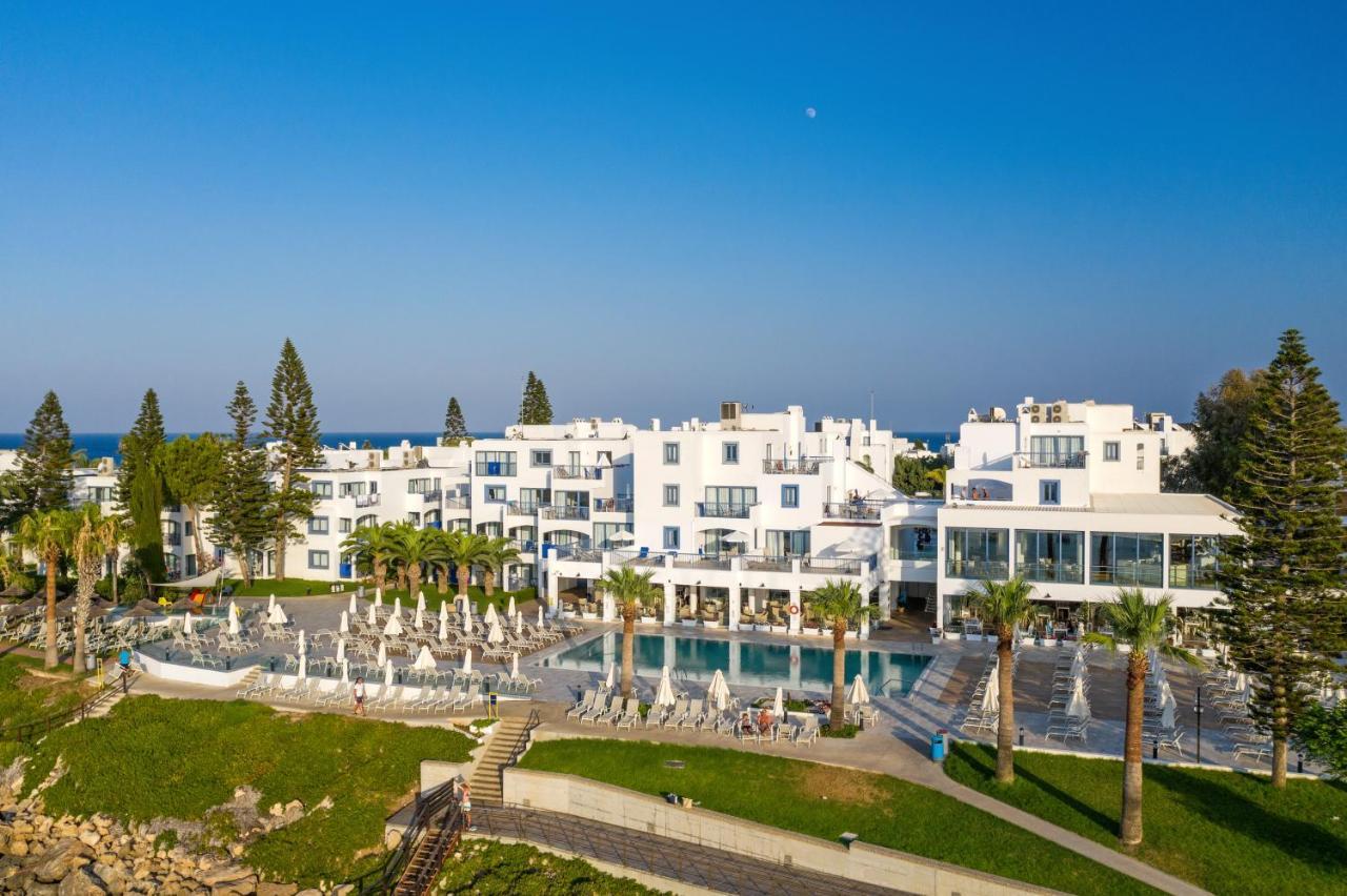 Hôtel Nausicaa Beach à Protaras Extérieur photo