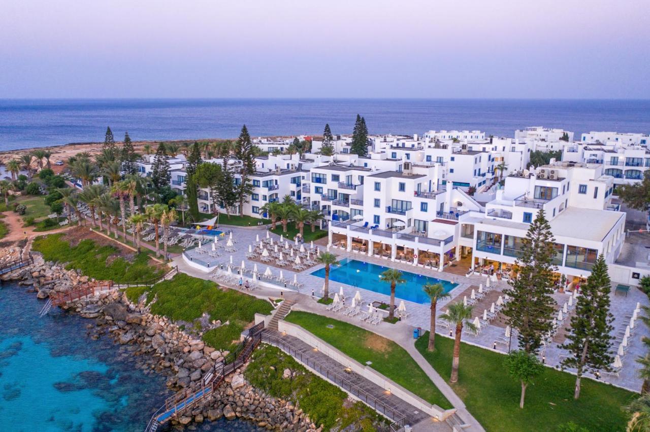Hôtel Nausicaa Beach à Protaras Extérieur photo