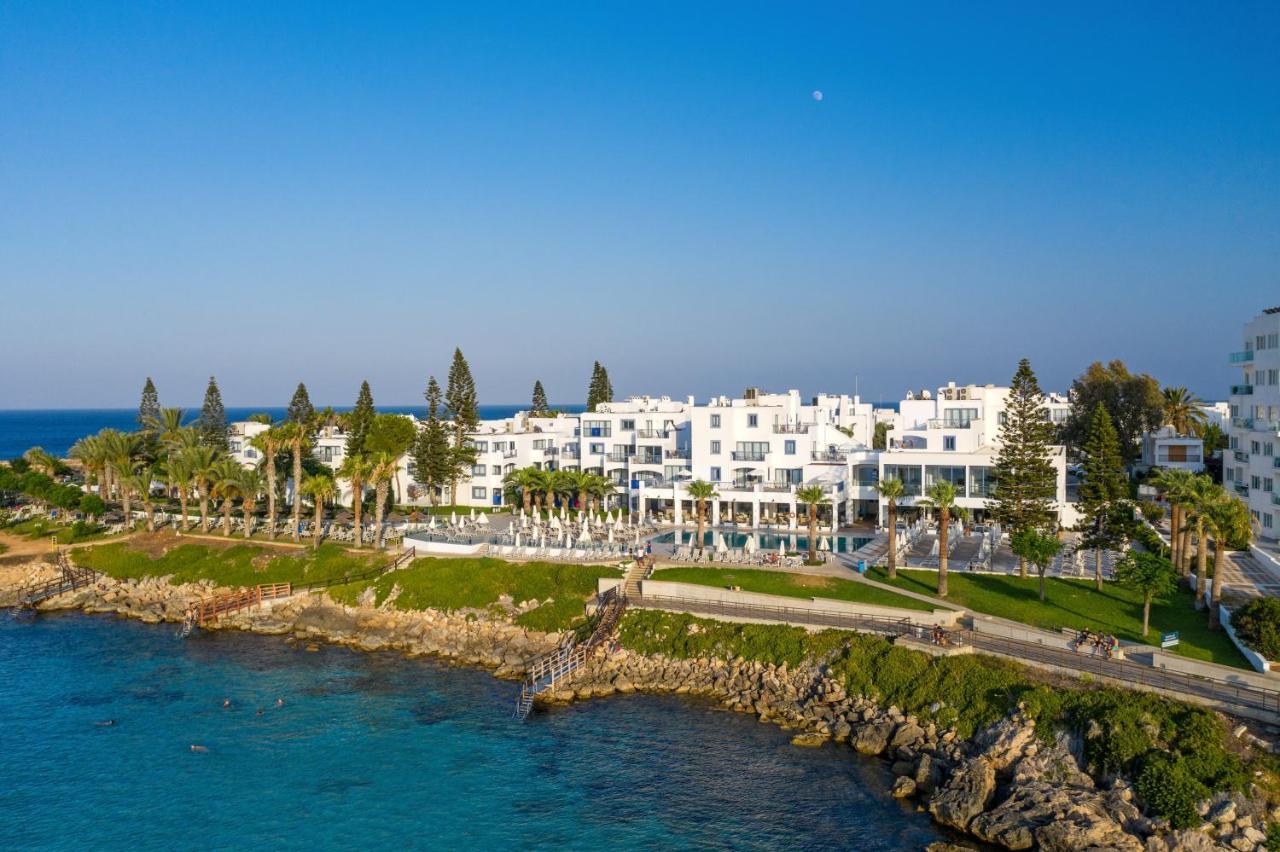 Hôtel Nausicaa Beach à Protaras Extérieur photo